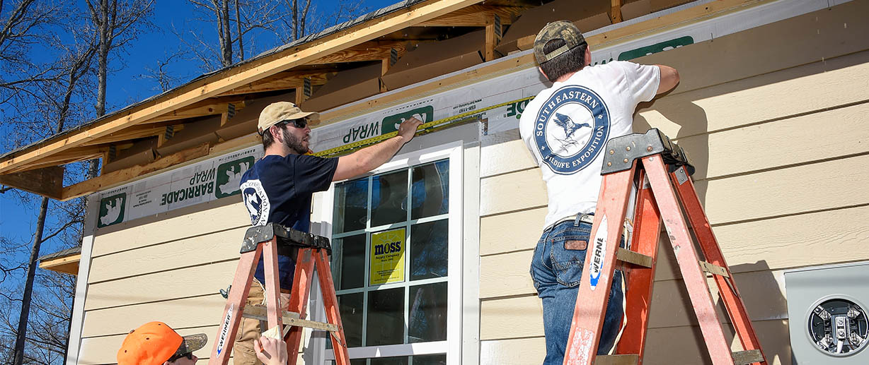 Wofford students help Habitat for Humanity build two houses in Spartanburg County
